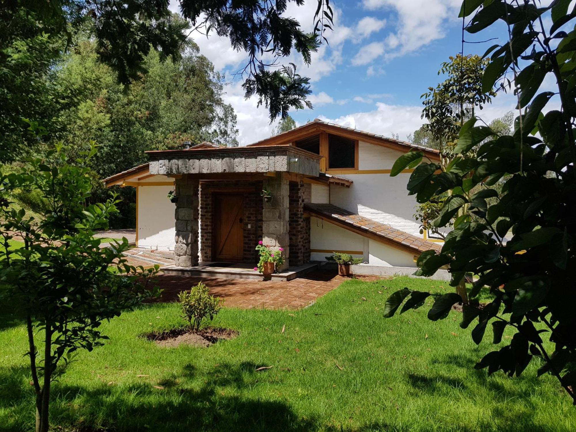 Hacienda Jimenita Wildlife Reserve Puembo Exteriör bild